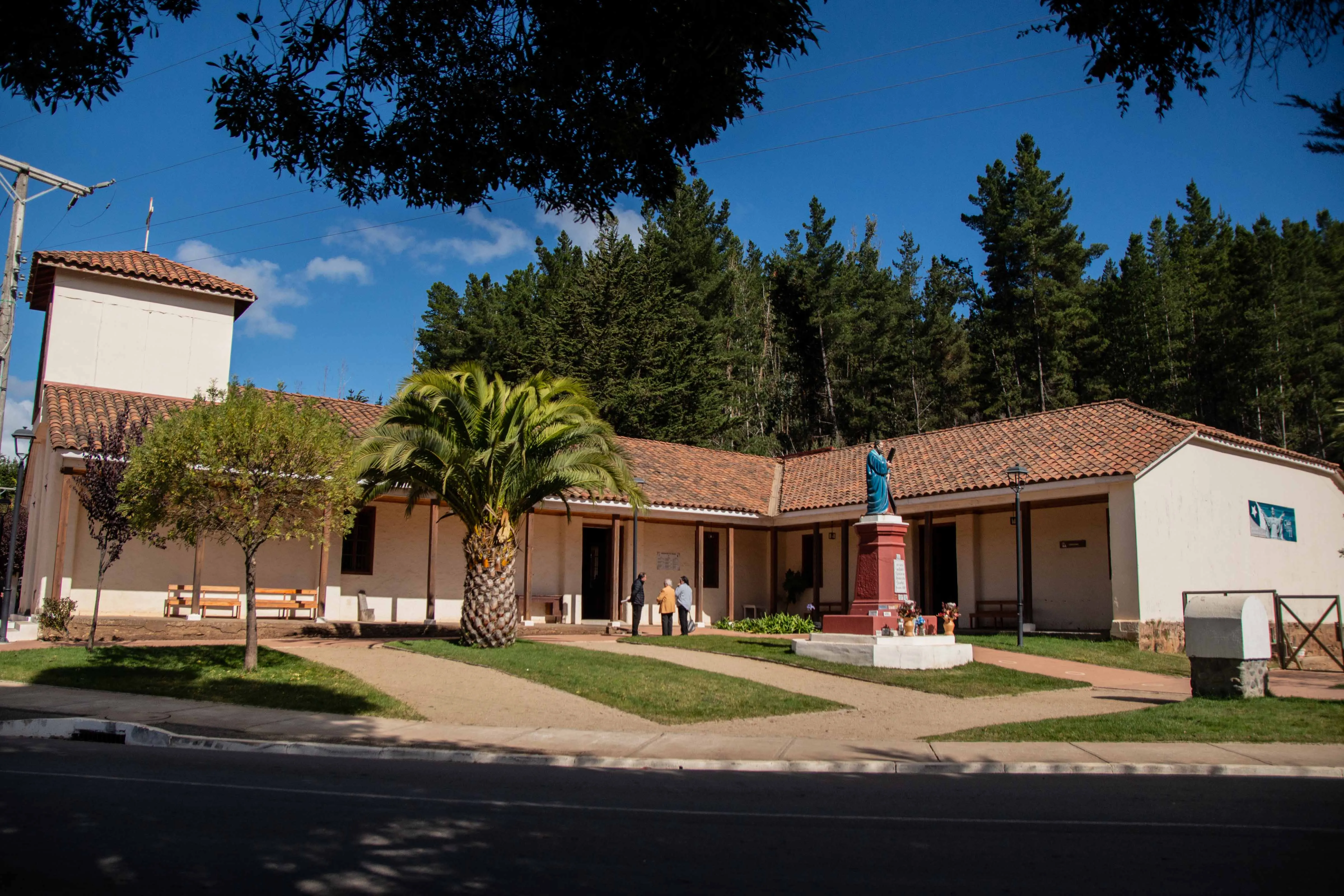 Iglesia Ciruelo lateral